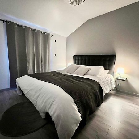 Appartement Chaleureux Proche Rer/ Cdg / Parc Expo Sevran Esterno foto